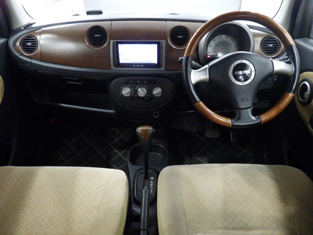 DAIHATSU MIRA GINO
