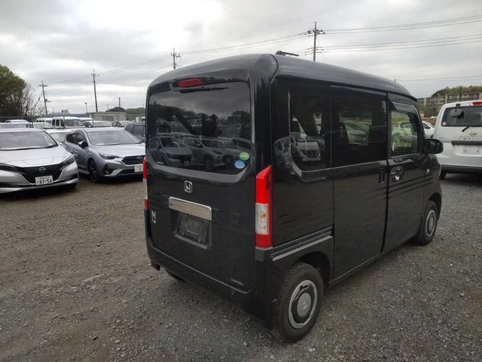 HONDA N-VAN