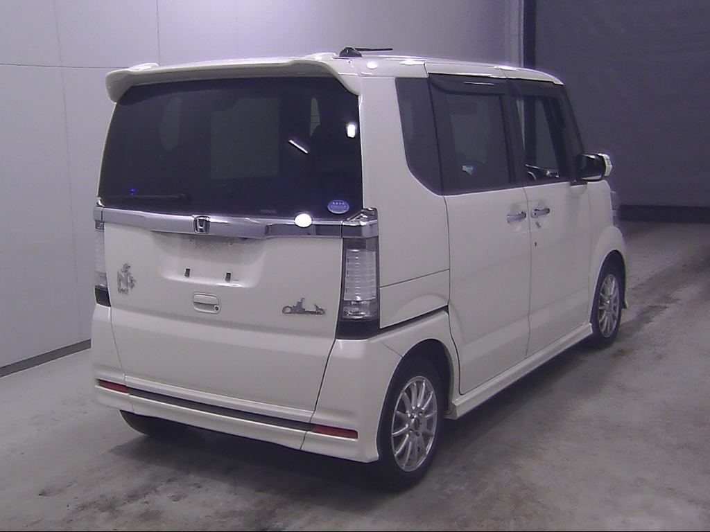 HONDA N-BOX+