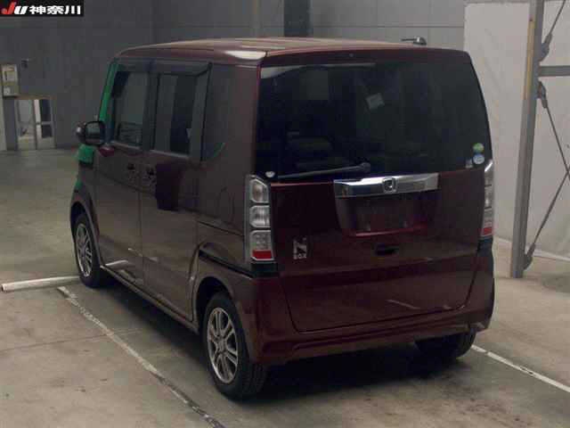 HONDA N-BOX