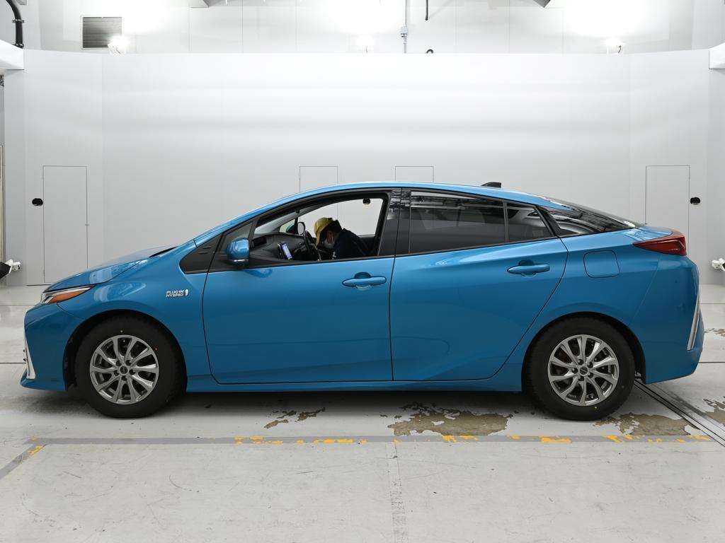 TOYOTA PRIUS PHV