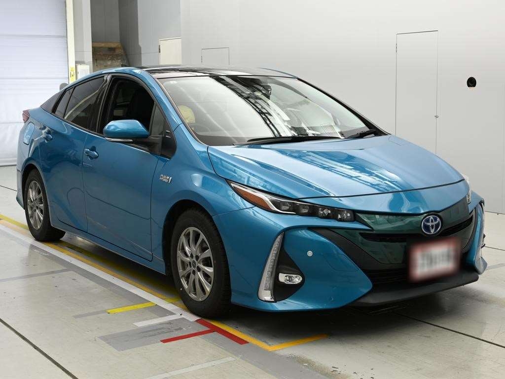 TOYOTA PRIUS PHV