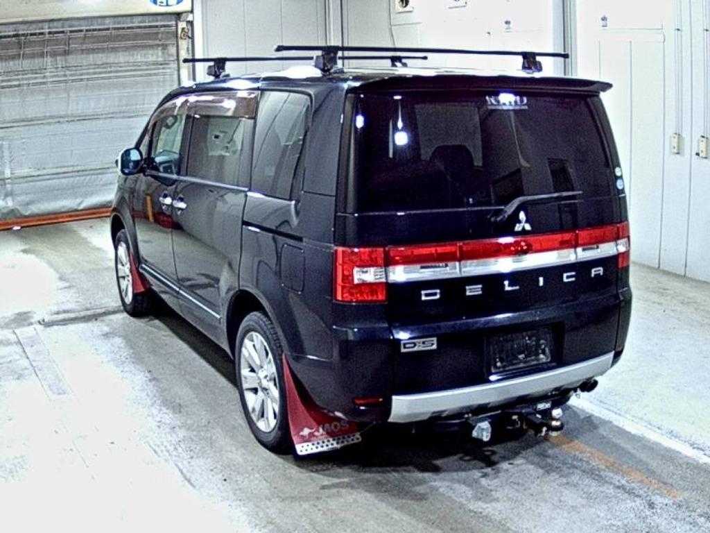 MITSUBISHI DELICA D:5