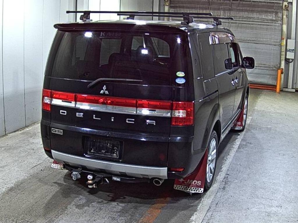 MITSUBISHI DELICA D:5