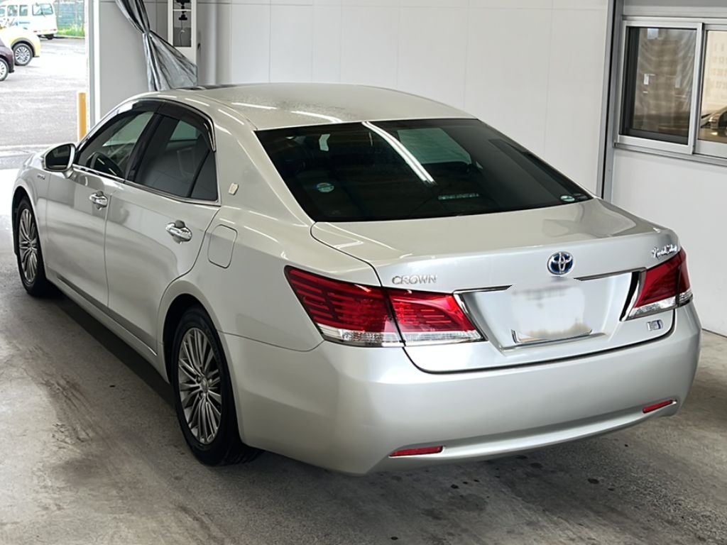 TOYOTA CROWN
