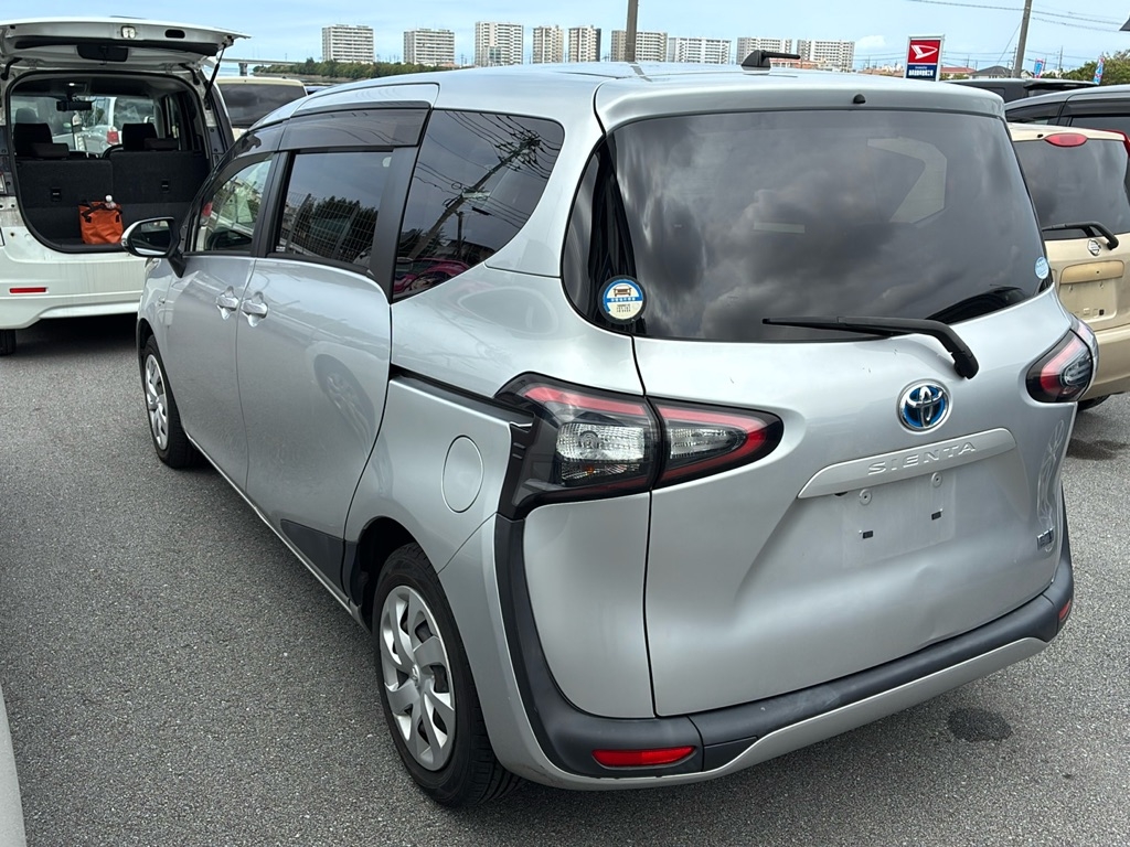 TOYOTA SIENTA