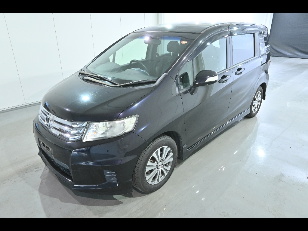 HONDA FREED SPIKE