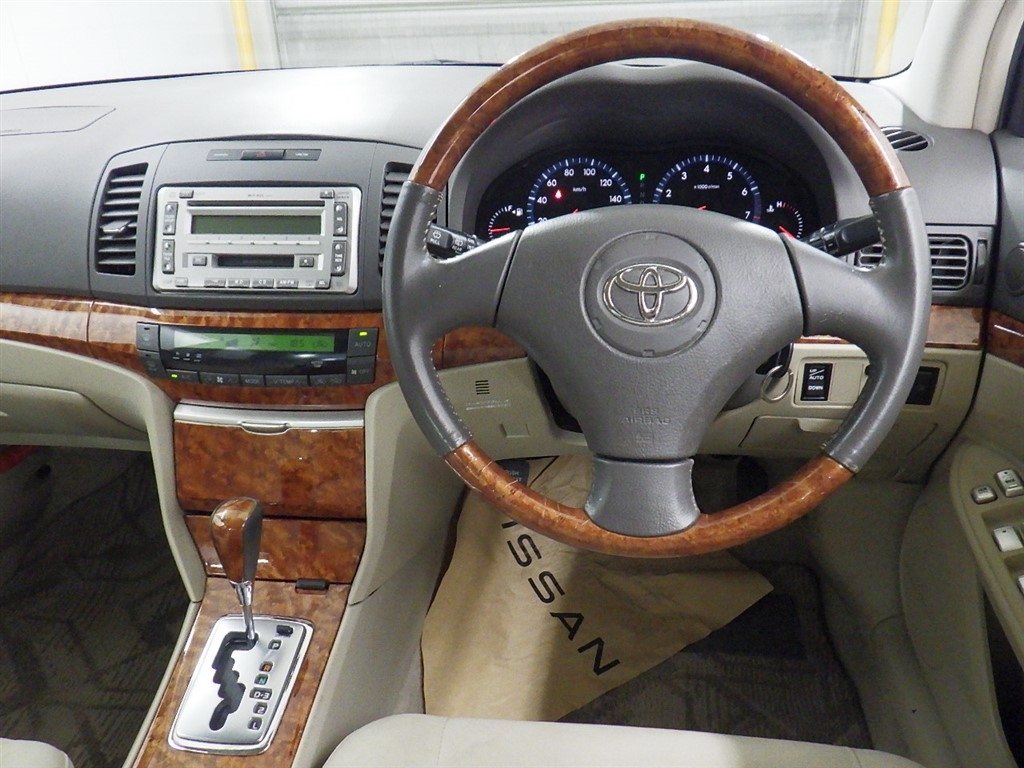 TOYOTA PREMIO