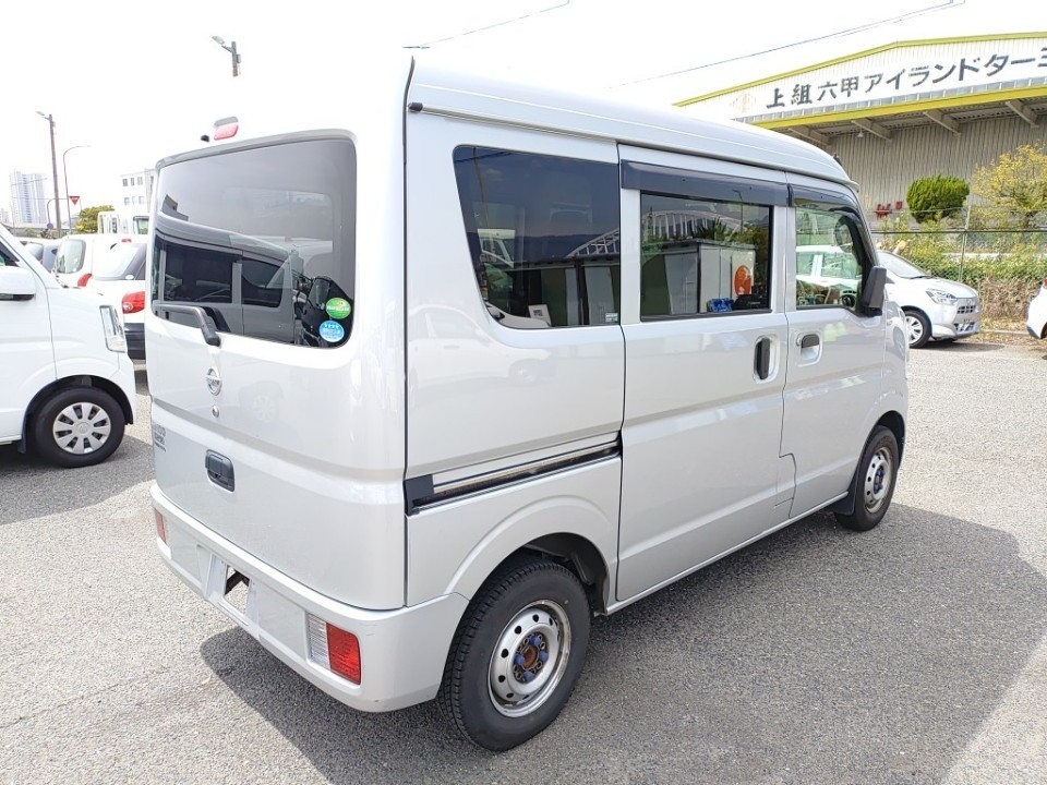 NISSAN NV100 CLIPPER