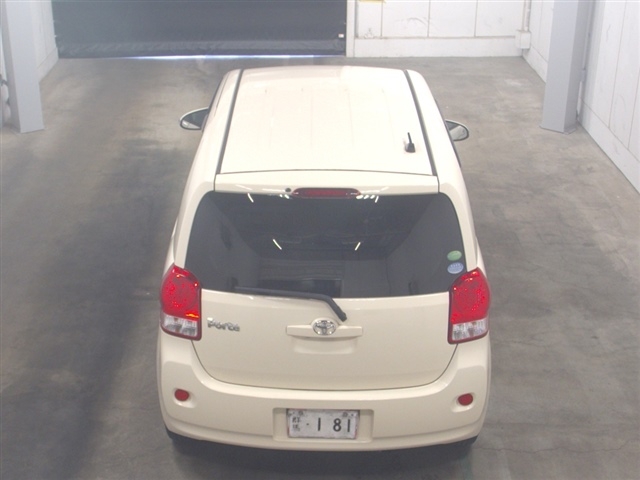 TOYOTA PORTE