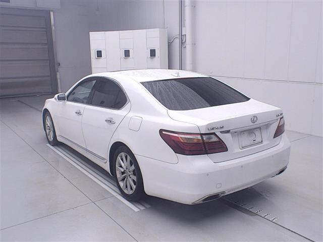 LEXUS LS460