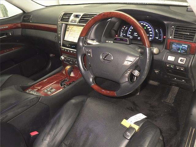 LEXUS LS460