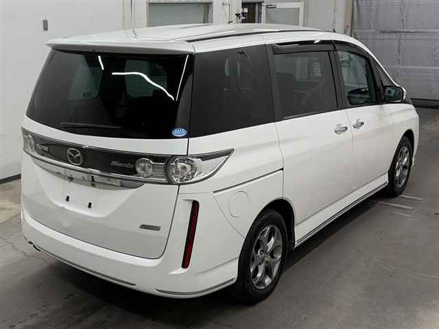 MAZDA BIANTE