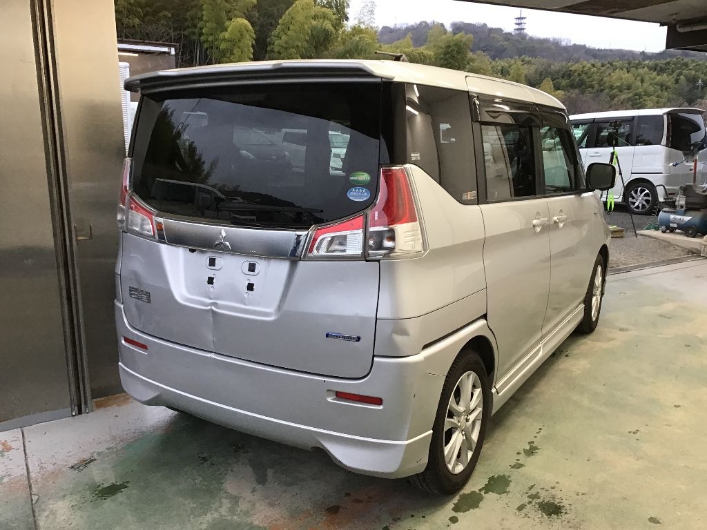 MITSUBISHI DELICA D:2