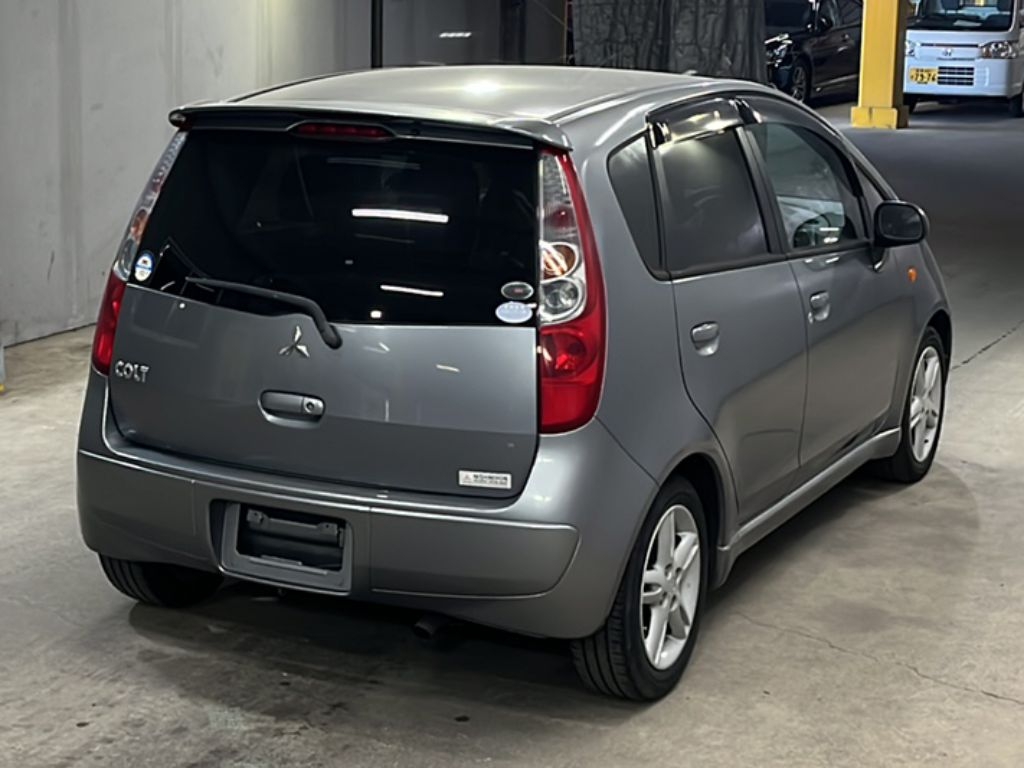 MITSUBISHI COLT