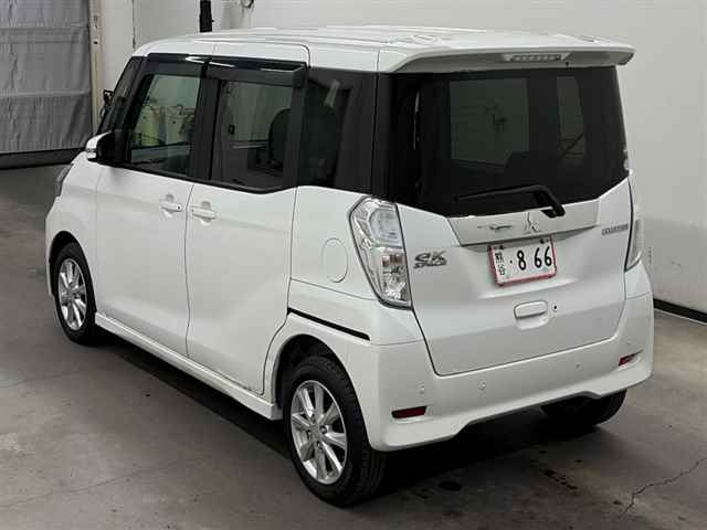 MITSUBISHI EK SPACE
