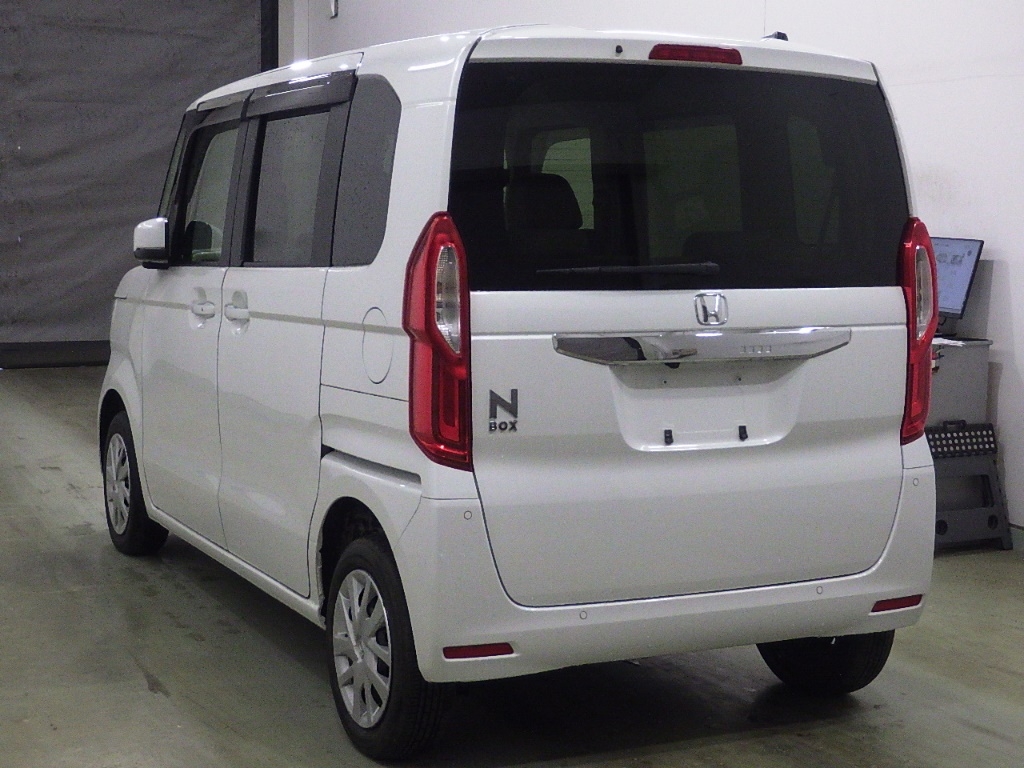 HONDA N-BOX