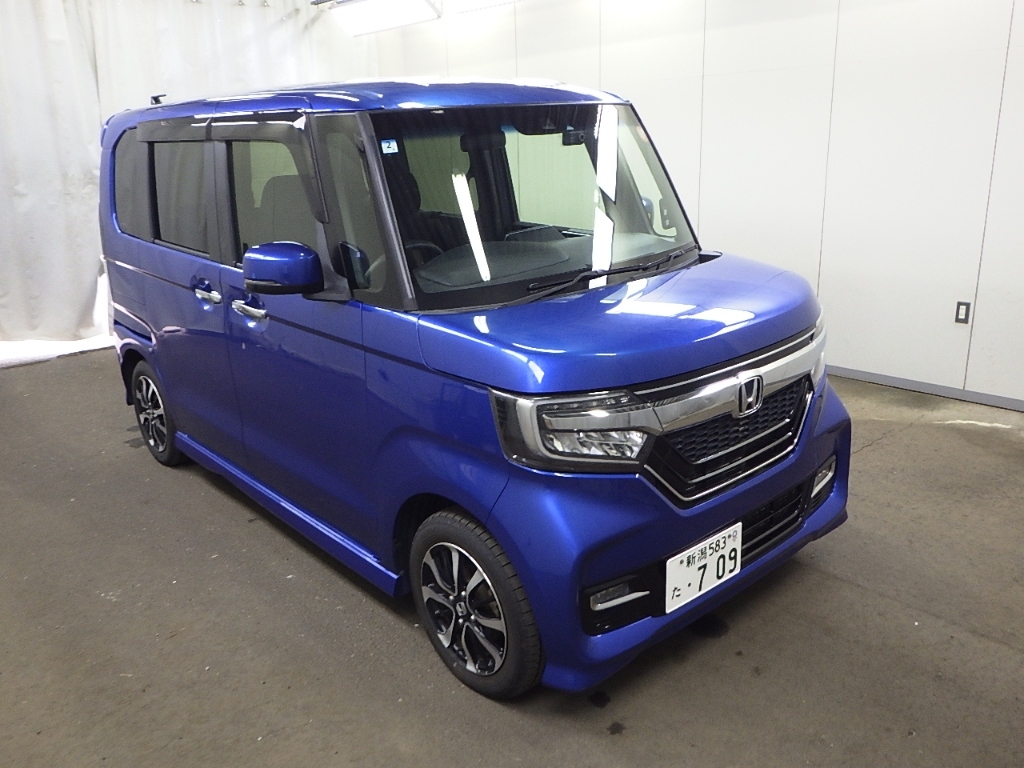 HONDA N-BOX
