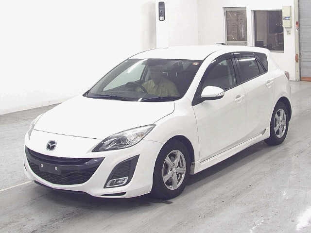 MAZDA AXELA