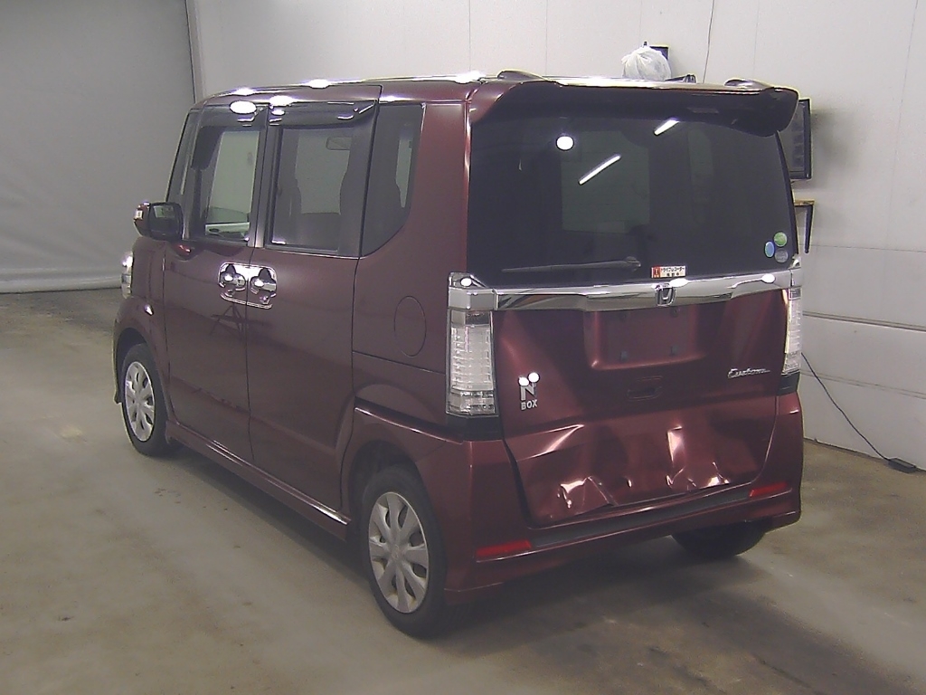 HONDA N-BOX