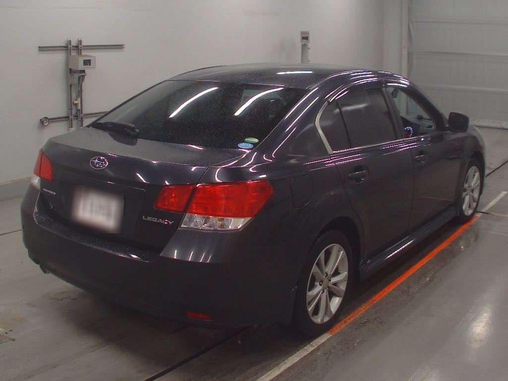 SUBARU LEGACY B4