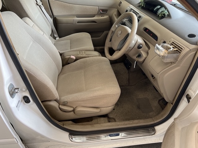 TOYOTA RAUM