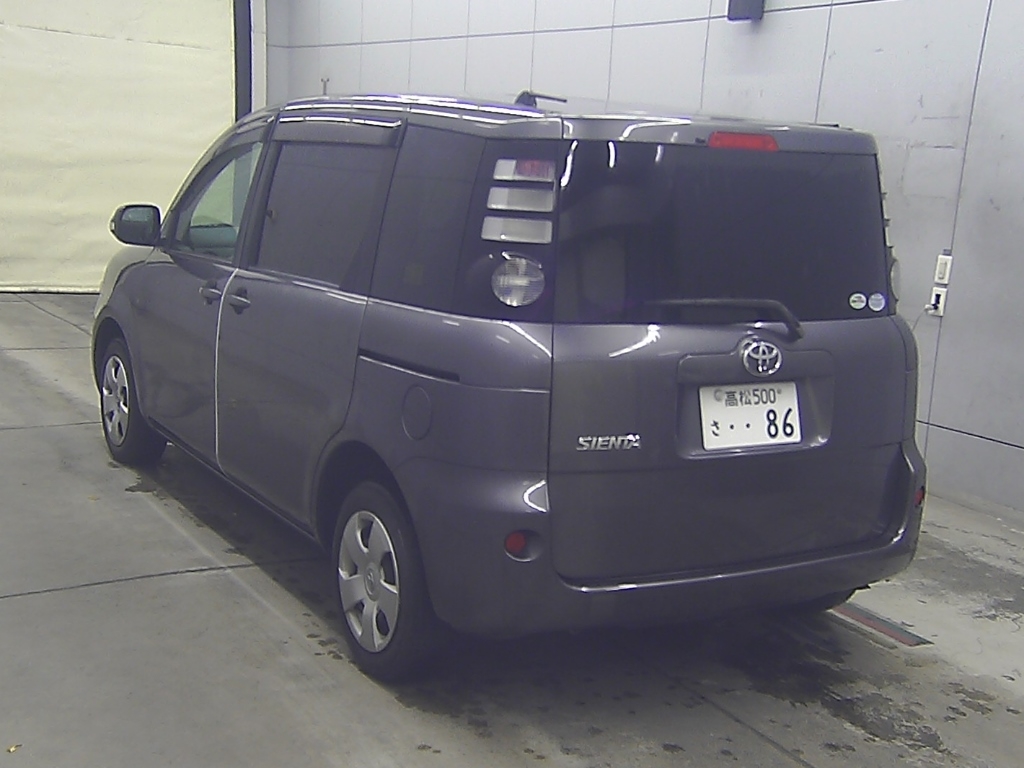 TOYOTA SIENTA