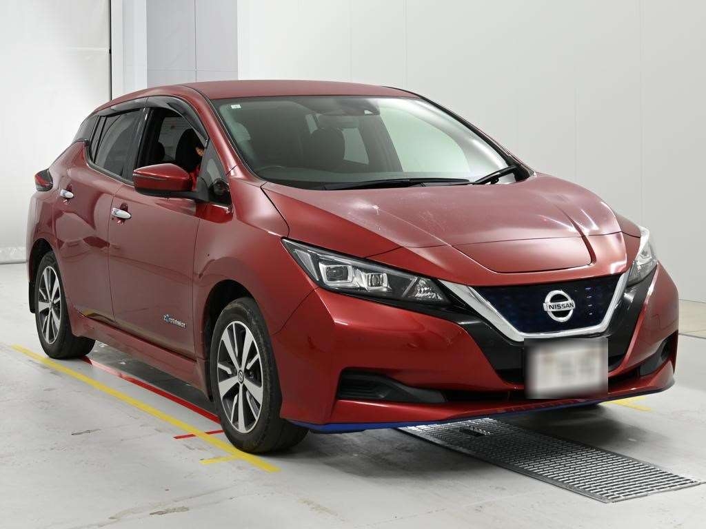 NISSAN LEAF