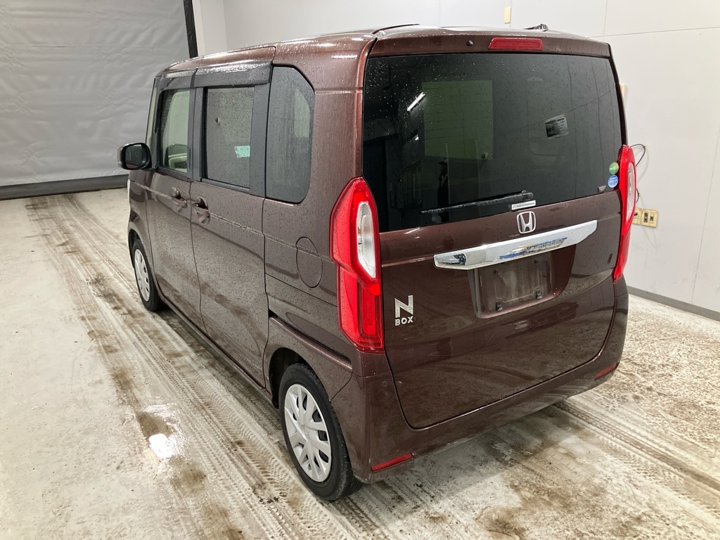HONDA N-BOX