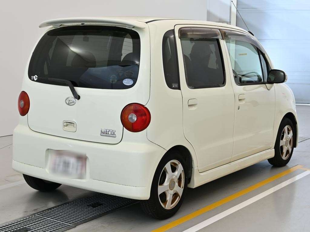 DAIHATSU MOVE LATTE