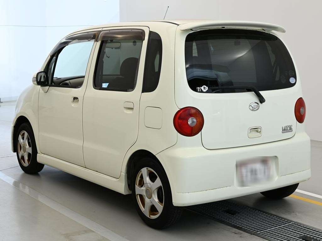 DAIHATSU MOVE LATTE