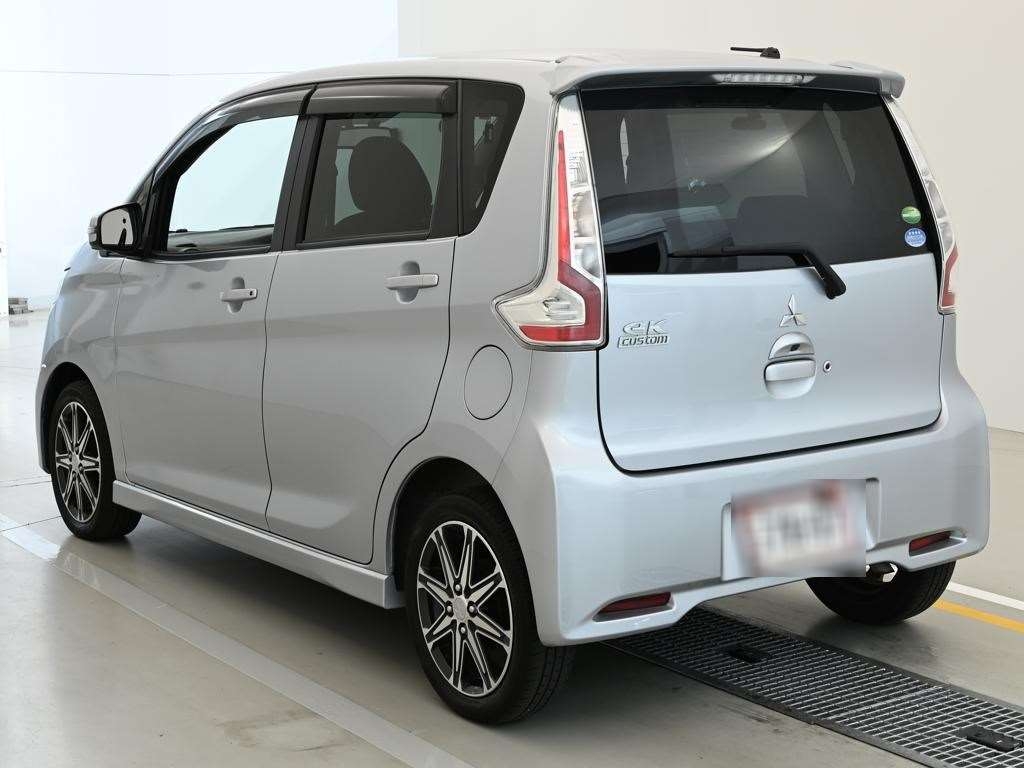 MITSUBISHI EK CUSTOM