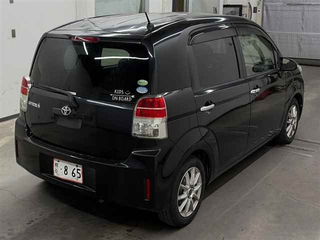 TOYOTA SPADE