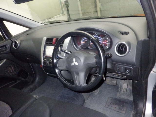 MITSUBISHI COLT PLUS