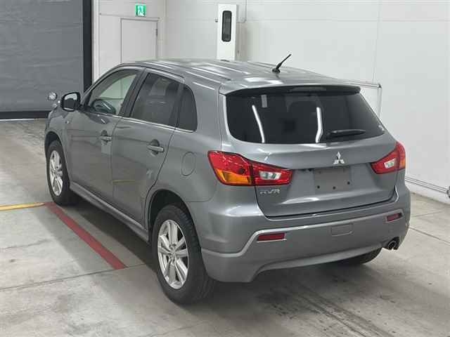 MITSUBISHI RVR