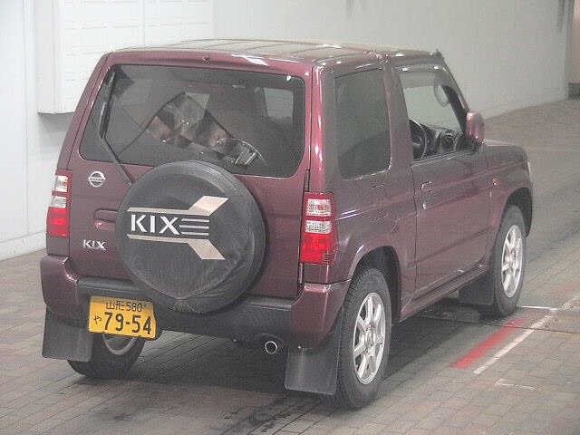 NISSAN KIX