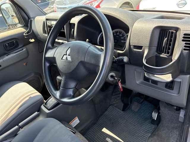 MITSUBISHI MINICAB
