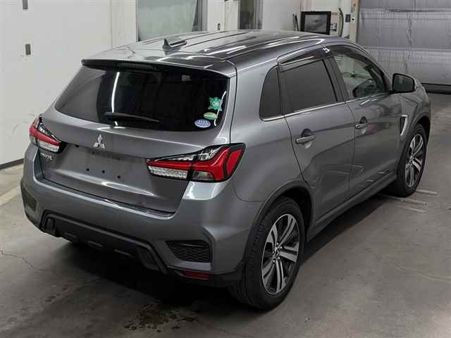 MITSUBISHI RVR