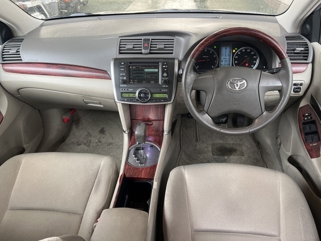 TOYOTA PREMIO