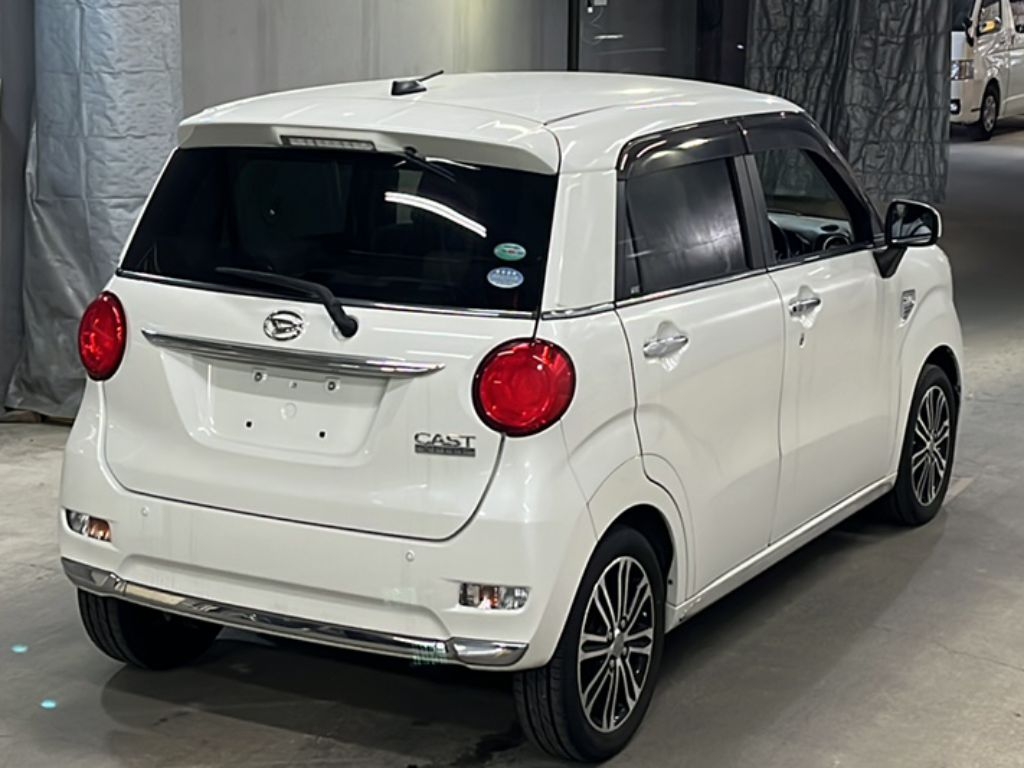 DAIHATSU CAST