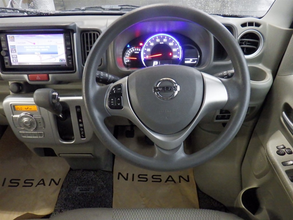 NISSAN NV100 CLIPPER