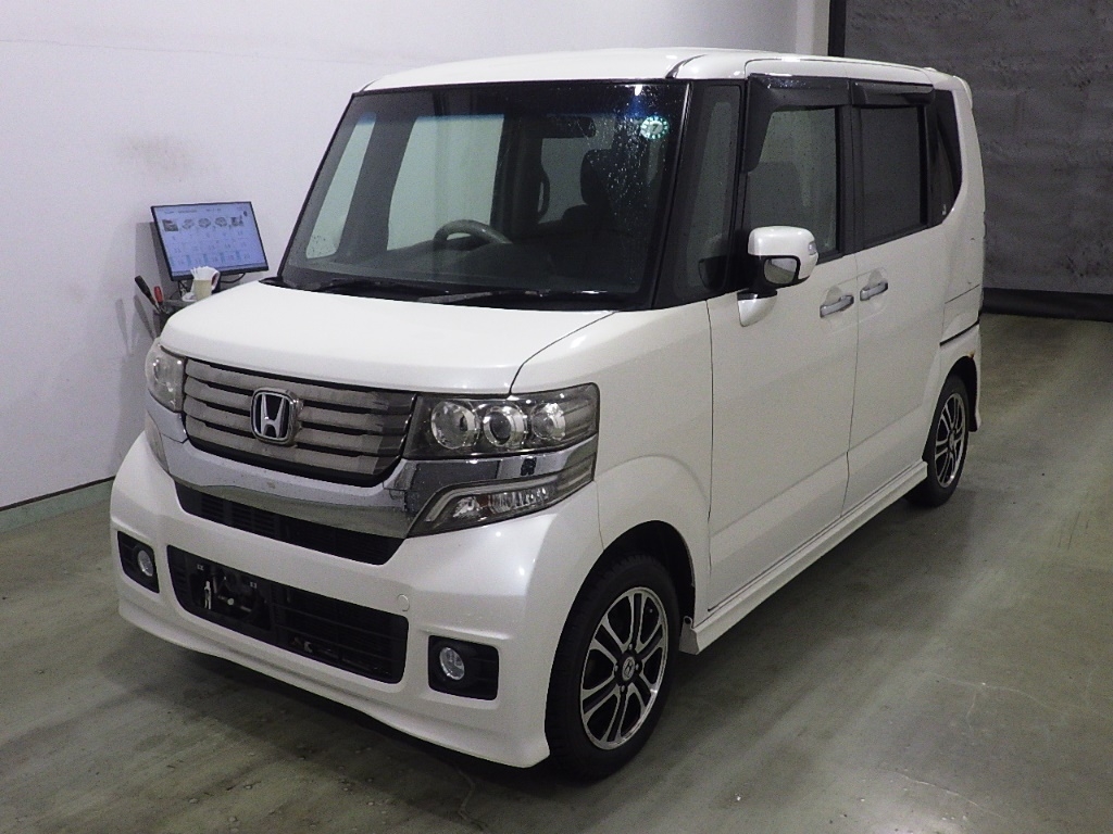 HONDA N-BOX