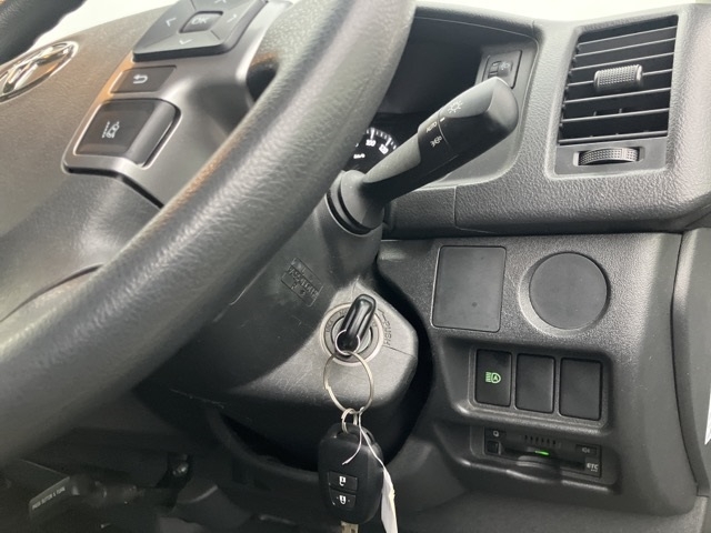 TOYOTA REGIUS ACE