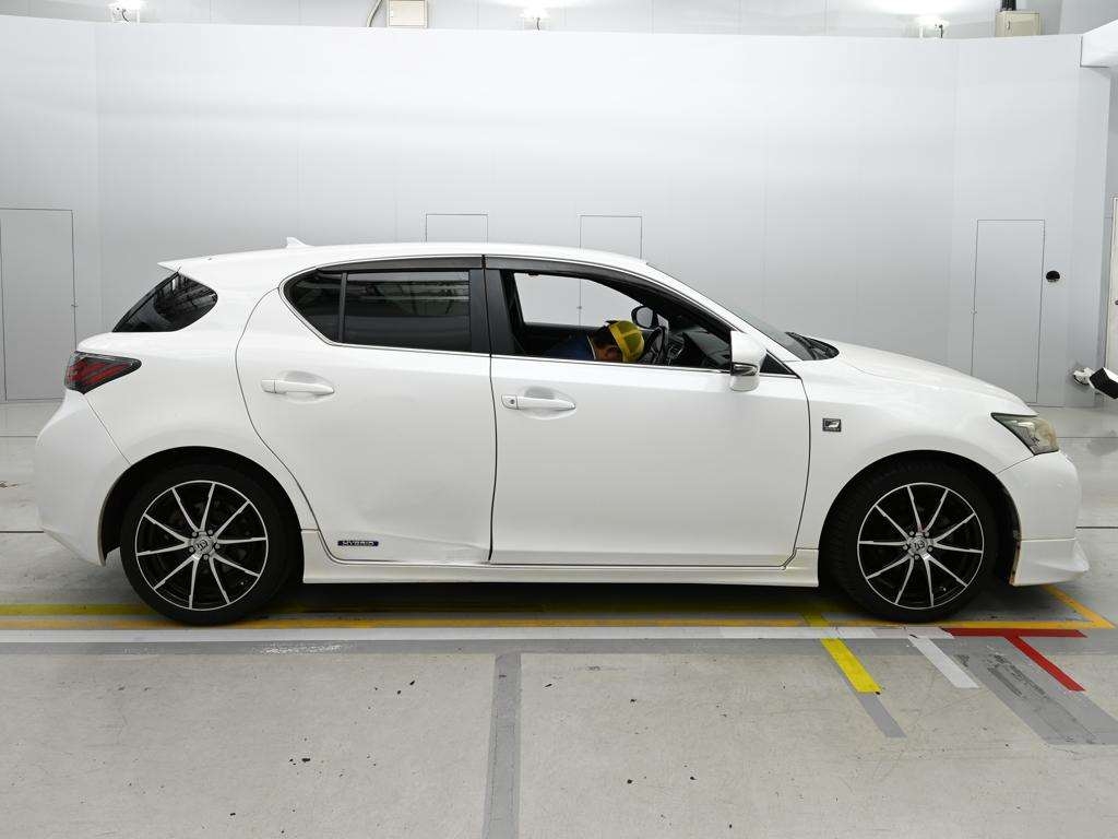 LEXUS CT200H