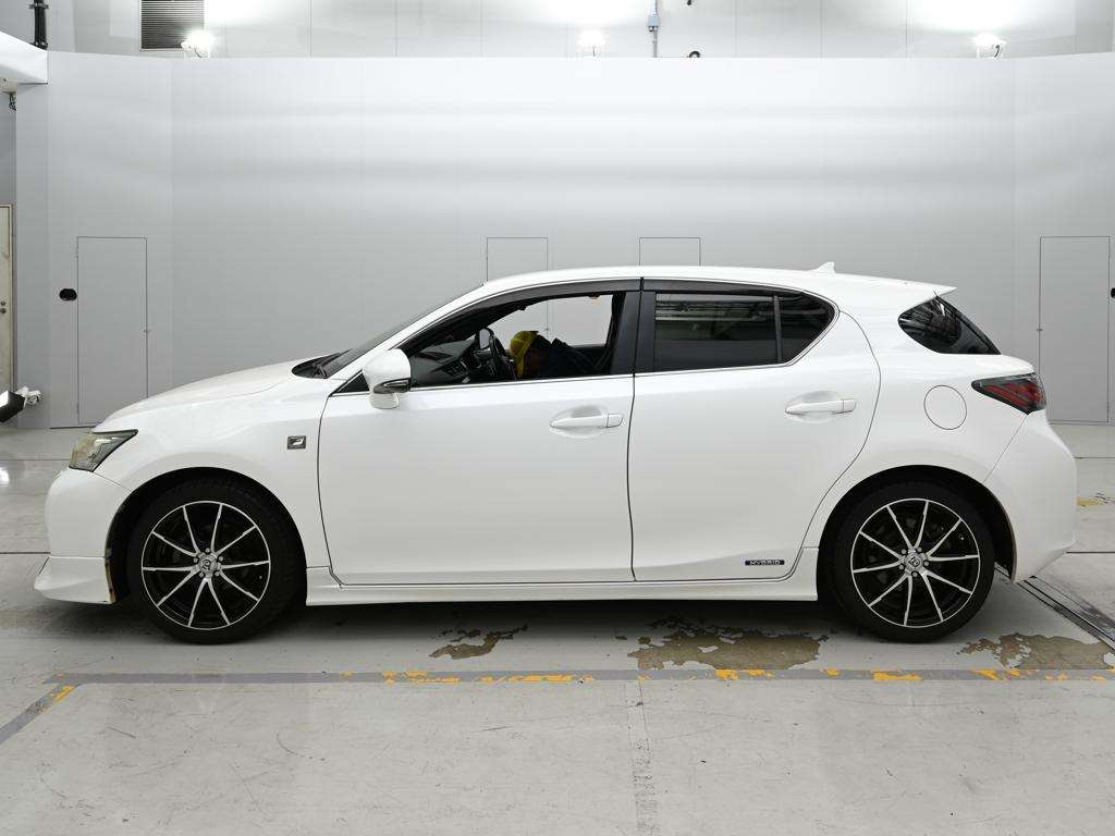 LEXUS CT200H