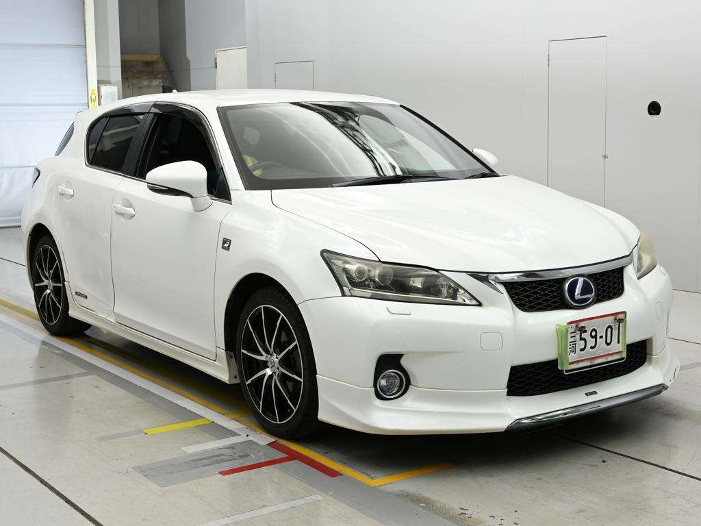 LEXUS CT200H