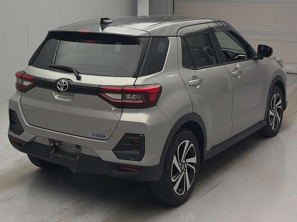 TOYOTA RAIZE