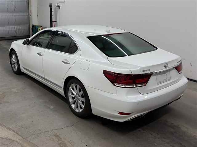LEXUS LS460
