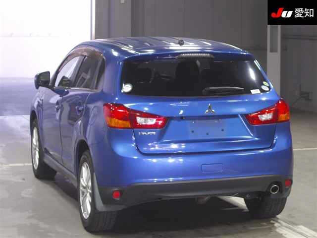 MITSUBISHI RVR