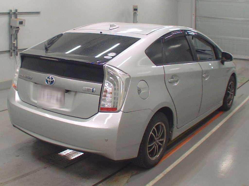 TOYOTA PRIUS PHV